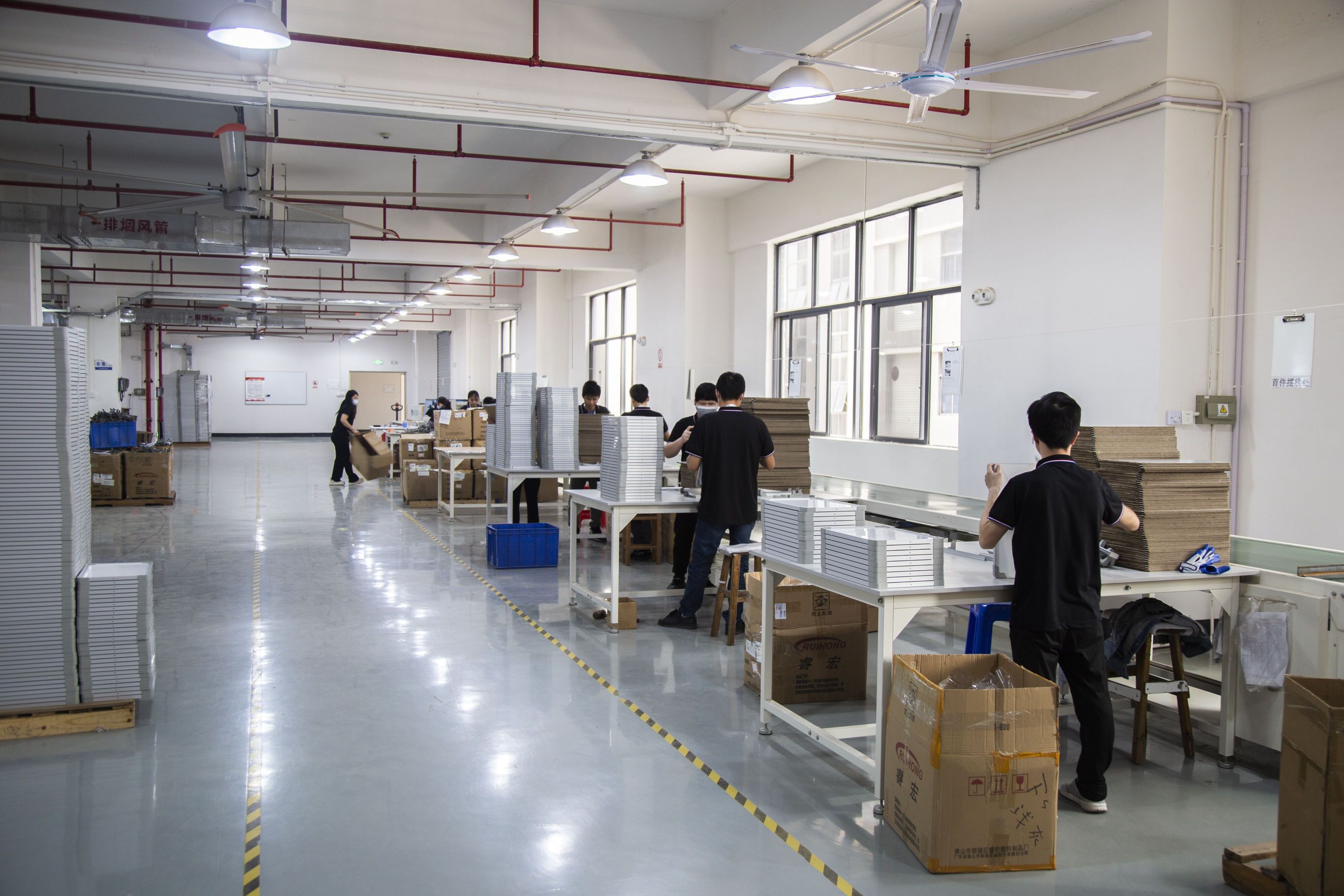 白板組裝車間 白板組裝車間